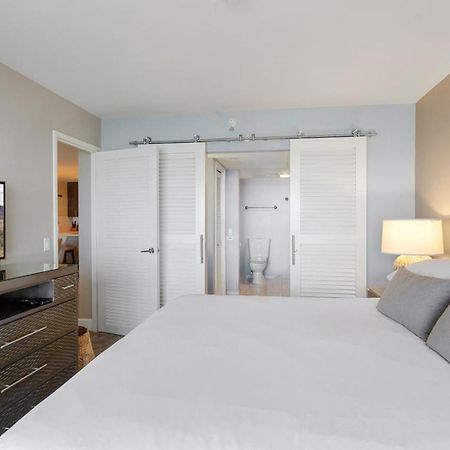 Luxury Oceanfront 2 Bedroom Apartment At Waikiki Beach Tower Honolulu Zewnętrze zdjęcie