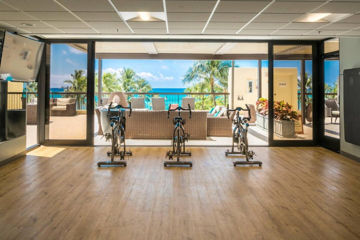 Luxury Oceanfront 2 Bedroom Apartment At Waikiki Beach Tower Honolulu Zewnętrze zdjęcie