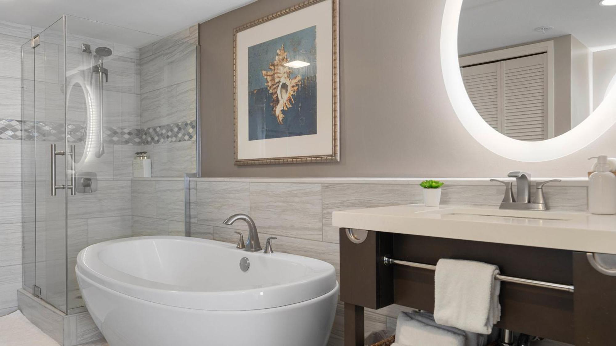 Luxury Oceanfront 2 Bedroom Apartment At Waikiki Beach Tower Honolulu Zewnętrze zdjęcie