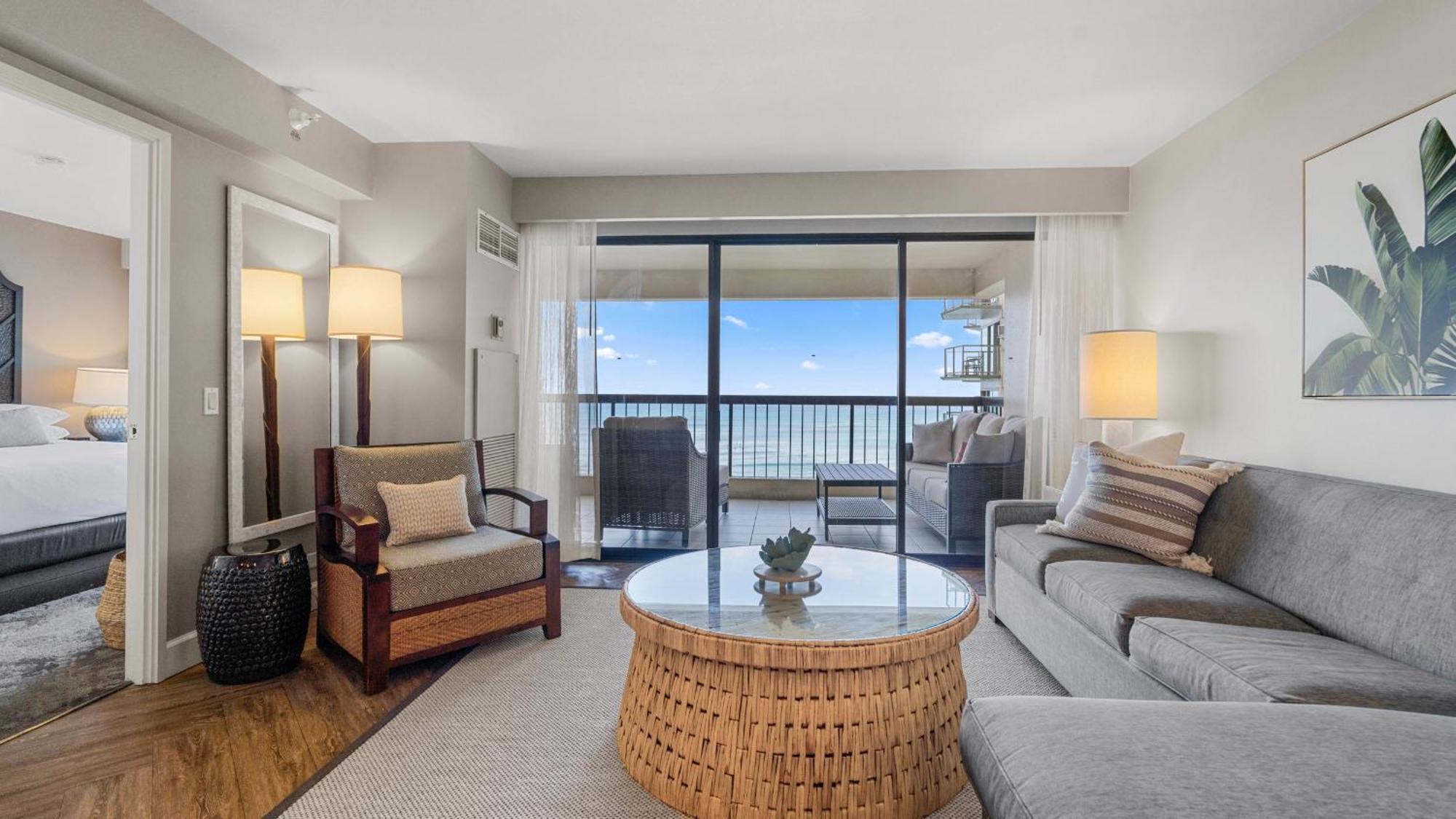 Luxury Oceanfront 2 Bedroom Apartment At Waikiki Beach Tower Honolulu Zewnętrze zdjęcie